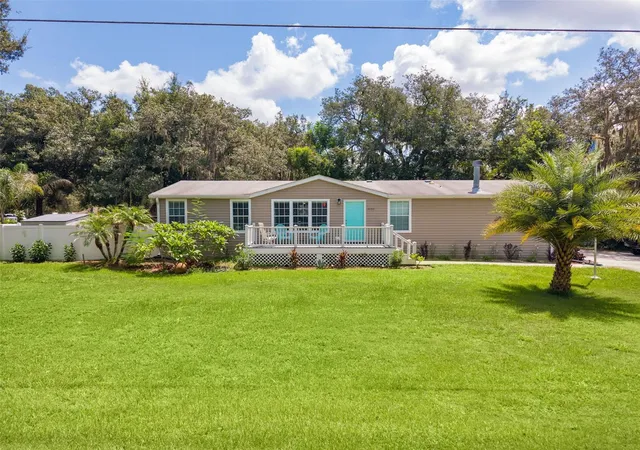 1st image of 40316 Grays Airport Rd, Lady Lake, FL 32159 | MLS# G5116539
