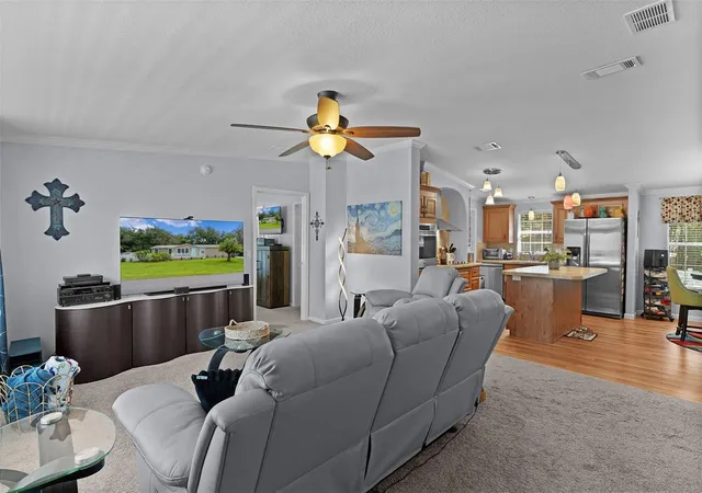 3rd image of 40316 Grays Airport Rd, Lady Lake, FL 32159 | MLS# G5116539
