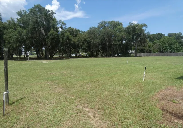 3rd image of Illinois St, Lady Lake, FL 32159 | MLS# G5116542