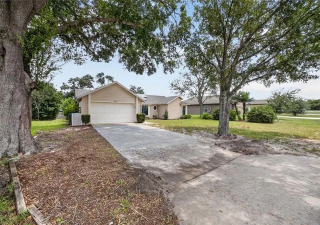 2nd image of 2495 E Tipton Dr, Deltona, FL 32738 | MLS# G5116543