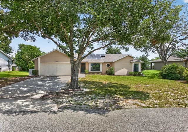 3rd image of 2495 E Tipton Dr, Deltona, FL 32738 | MLS# G5116543