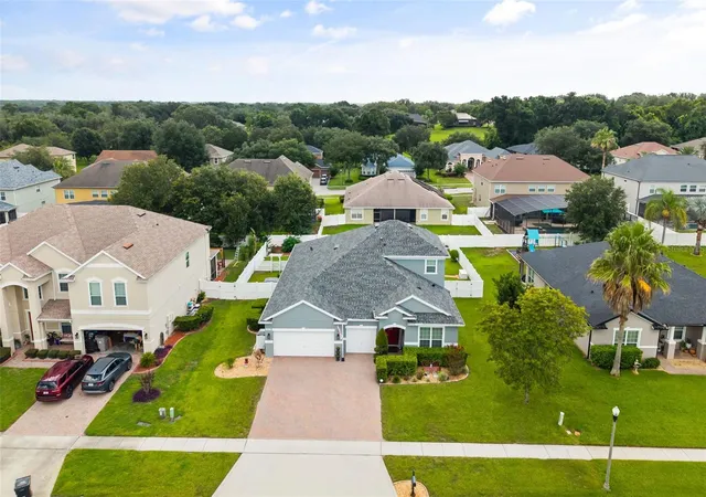 4th image of 4051 Knott Dr, Apopka, FL 32712 | MLS# S5155745