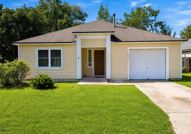 1st image of 2523 Nw 38 Pl, Gainesville, FL 32605 | MLS# GC542796