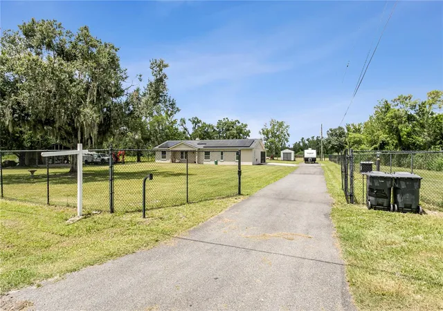 2nd image of 10710 Bill Tucker Rd, Wimauma, FL 33598 | MLS# TB8539433