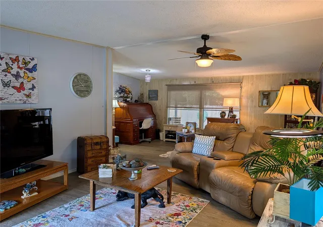 4th image of 6517 Se 110Th Ln, Belleview, FL 34420 | MLS# OM730517