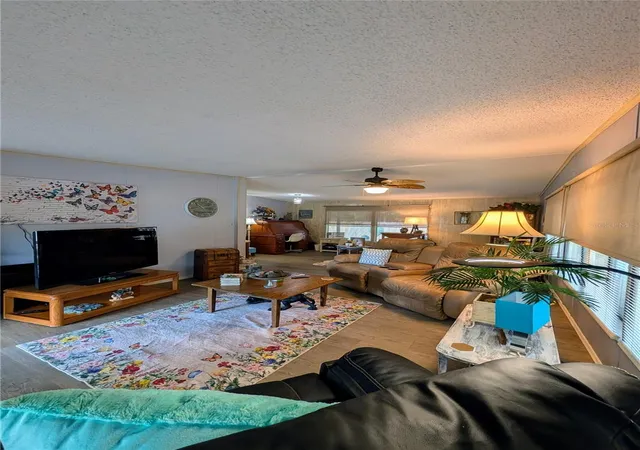 5th image of 6517 Se 110Th Ln, Belleview, FL 34420 | MLS# OM730517