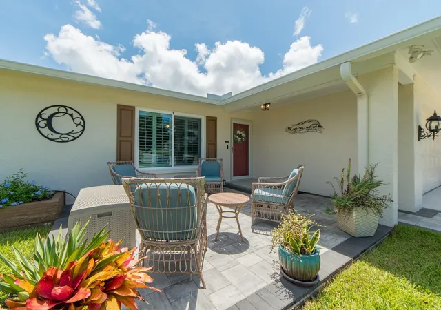 2nd image of 1207 Timberbrooke Dr, Palm Harbor, FL 34684 | MLS# TB8539457