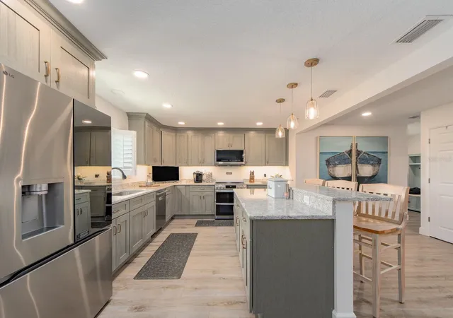 4th image of 1207 Timberbrooke Dr, Palm Harbor, FL 34684 | MLS# TB8539457