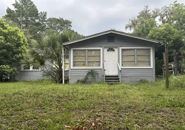 1st image of 13983 Ne 147th Ter, Waldo, FL 32694 | MLS# GC542799