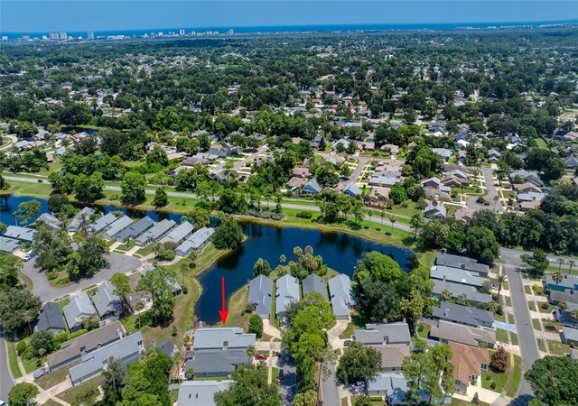 2nd image of 982 Breezemont Ct, Port Orange, FL 32127 | MLS# FC320731
