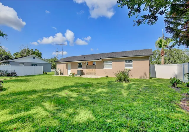 24th image of 2319 Continental Blvd, Orlando, FL 32808 | MLS# O6434083