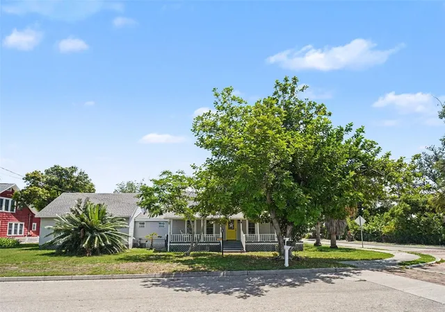 1st image of 502 7th Ave W, Palmetto, FL 34221 | MLS# TB8539476