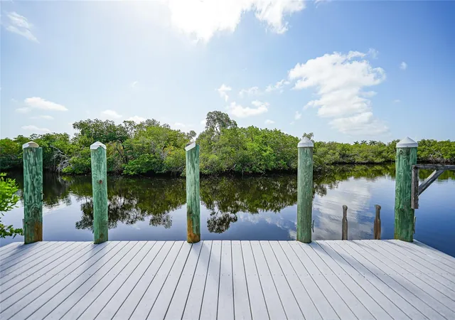 2nd image of 27 Hague Rd, Punta Gorda, FL 33950 | MLS# D6148435
