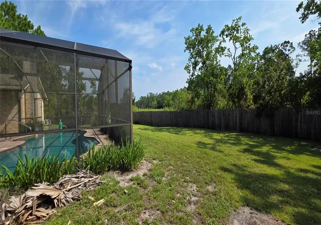 Photo 3 of Single family home for sale at 1004 Yale Dr, Deltona, FL 32738 | MLS# O6434098 | Listing updated on 2026-08-27