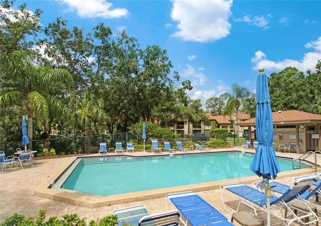 2nd image of 135 Woodlake Wynde, OLDSMAR, FL 34677