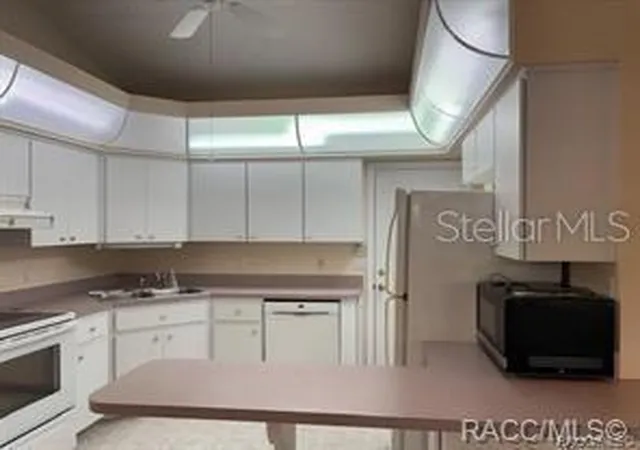 4th image of 824 Windermere Blvd, Inverness, FL 34453 | MLS# OM730528