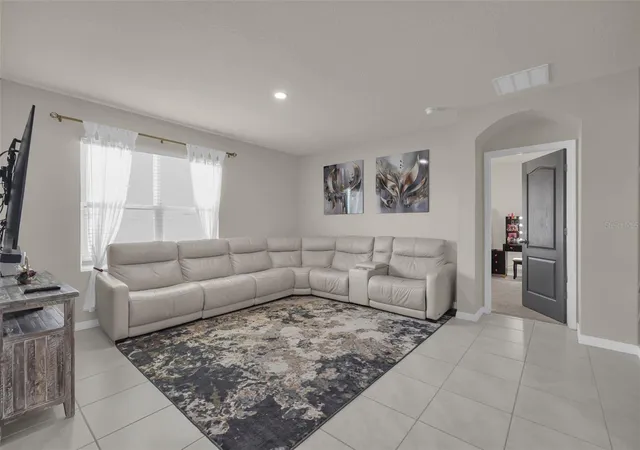 5th image of 1534 Oak Reserve Dr, Kindred, FL 34744 | MLS# O6434115
