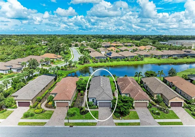 3rd image of 8737 Bellussi Dr, Sarasota, FL 34238 | MLS# A4703173
