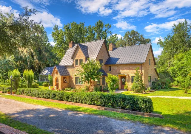 2nd image of 3840 Willow Ave, Deland, FL 32720 | MLS# V4950764