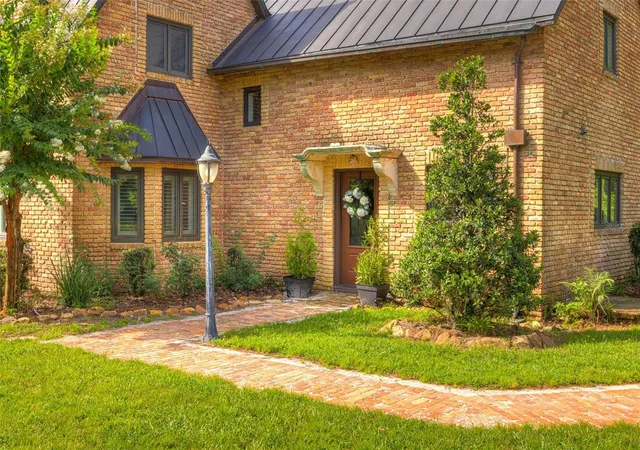3rd image of 3840 Willow Ave, Deland, FL 32720 | MLS# V4950764