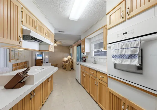 3rd image of 139 N Fiji Cir, Englewood, FL 34223 | MLS# D6148439
