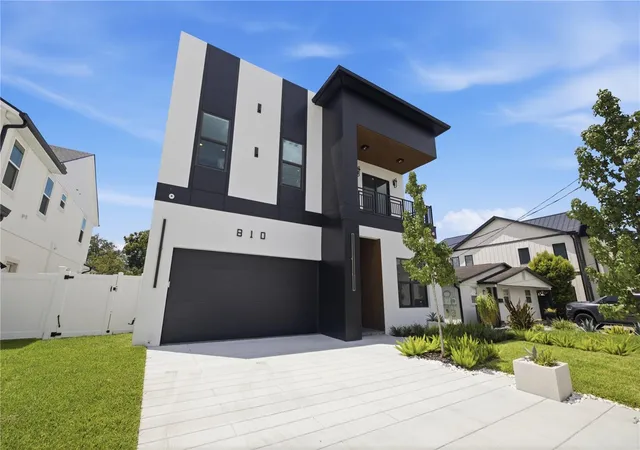 2nd image of 810 W Braddock St, Tampa, FL 33603 | MLS# TB8539532