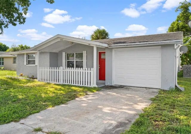 2nd image of 3522 Allandale Dr, Holiday, FL 34691 | MLS# A4703177