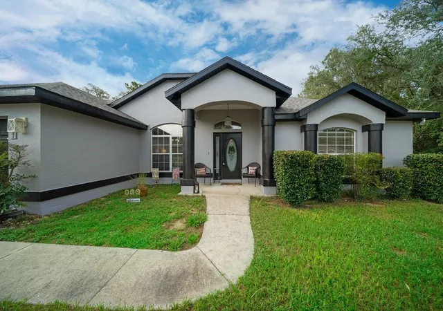 3rd image of 6417 Sw 143Rd Lane Rd, Ocala, FL 34473 | MLS# OM730537