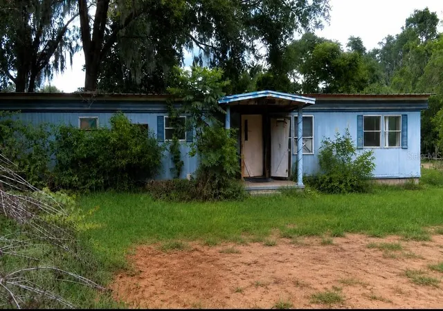 2nd image of 17990 Se 51st St, Ocklawaha, FL 32179 | MLS# TB8539536