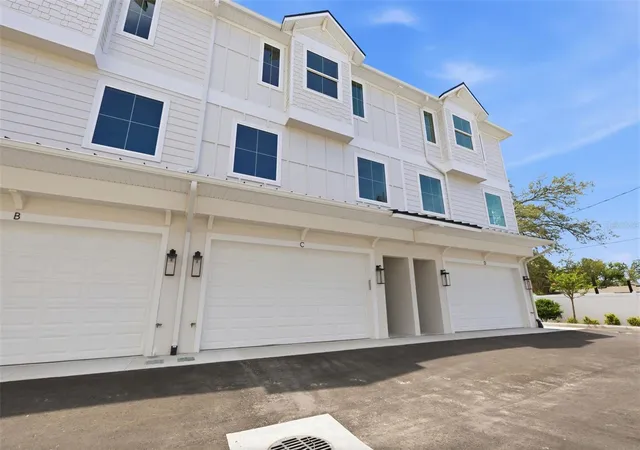35th image of 4208 W Carmen St #B, Tampa, FL 33609 | MLS# TB8539551