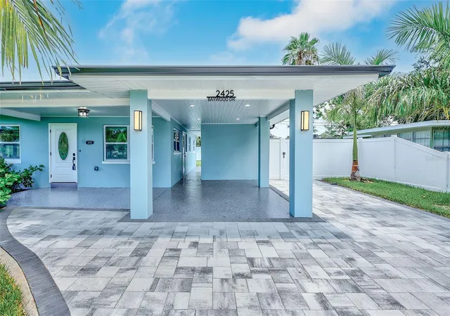 5th image of 2425 Baywood Dr E, Dunedin, FL 34698 | MLS# TB8539560
