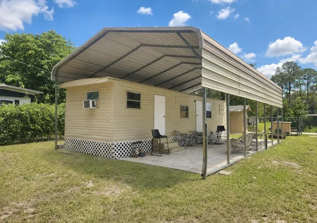 2nd image of 23824 Ne 188th Pl, Fort Mc Coy, FL 32134 | MLS# OM730546