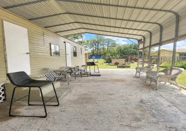 3rd image of 23824 Ne 188Th Pl, Fort Mc Coy, FL 32134 | MLS# OM730546