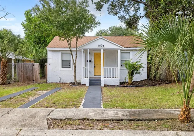 Photo 2 of Single family home for sale at 1636 Prescott St S, Saint Petersburg, FL 33712 | MLS# A4703185 | Listing updated on 2026-09-01