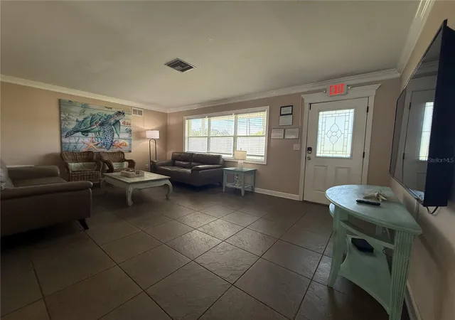 4th image of 2398 Nolan Dr, Largo, FL 33770 | MLS# TB8539583
