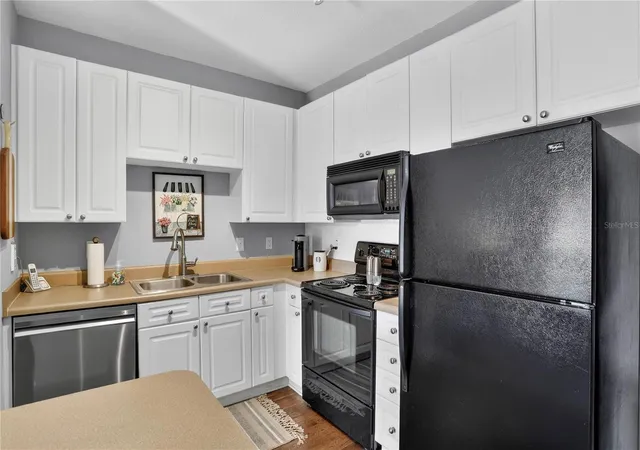Photo 4 of Condo for sale at 4221 W Spruce St #2426, Tampa, FL 33607 | MLS# TB8539584 | Listing updated on 2026-10-05