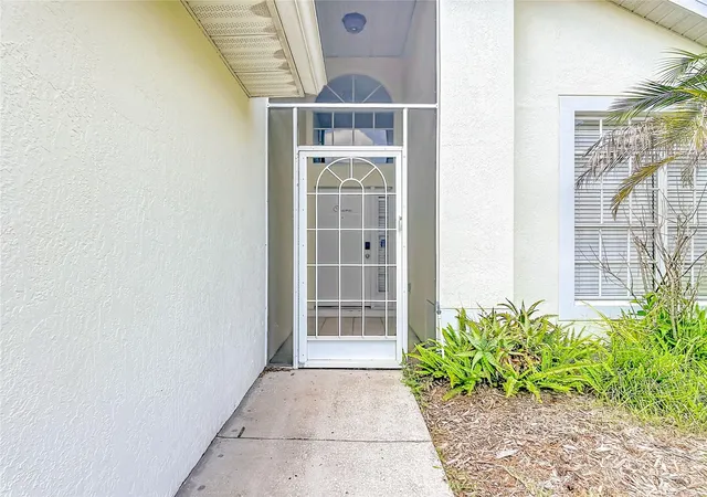4th image of 906 Montana Ave, Davenport, FL 33897 | MLS# O6434187