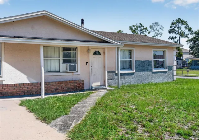 2nd image of 1602 S Patrick Cir, Daytona Beach, FL 32117 | MLS# O6434202