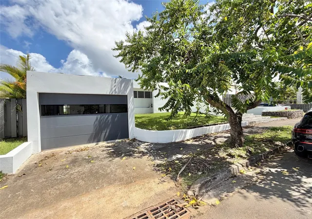 Photo 3 of Single family home for sale at 1709 Calle Lilas, San Juan, PR 00927 | MLS# PR9123474 | Listing updated on 2026-08-19