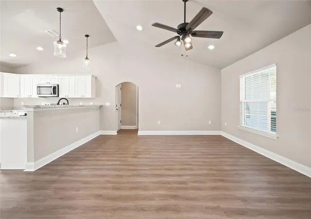 5th image of 831 Ne 150Th Ave, Williston, FL 32696 | MLS# OM730559