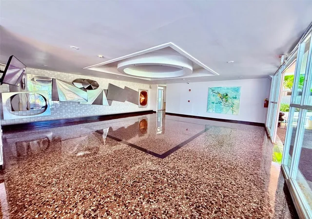 Photo 33 of Condo for sale at 6400 Isla Verde Ave #6J, Carolina, PR 00979 | MLS# PR9123475 | Listing updated on 2026-08-18