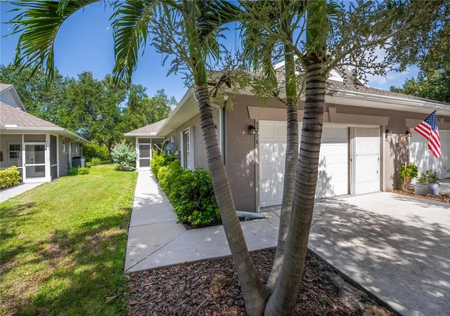 3rd image of 1276 White Oak Trl #3, Port Charlotte, FL 33948 | MLS# C7529672