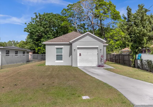Photo 2 of Single family home for sale at 97 N Goldwyn Ave, Orlando, FL 32805 | MLS# O6434227 | Listing updated on 2026-08-19