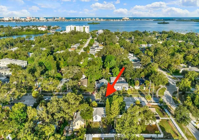 12th image of 1945 Overbrook Ave, Clearwater, FL 33755 | MLS# TB8539622