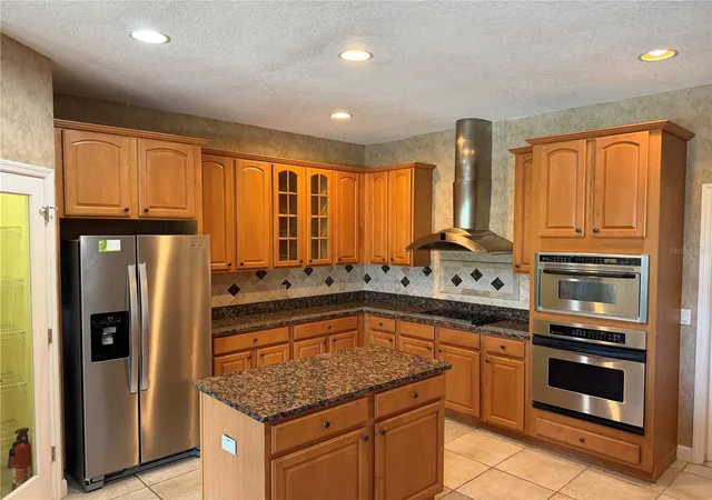 Photo 2 of Single family home for sale at 9609 Westover Clb Cir, Windermere, FL 34786 | MLS# O6434228 | Listing updated on 2026-08-20