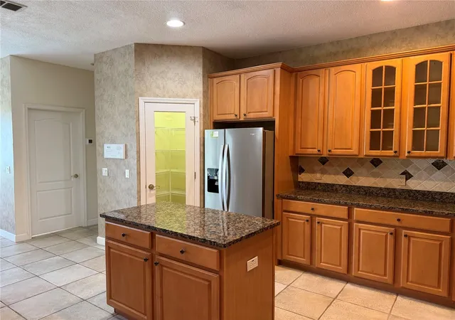 Photo 3 of Single family home for sale at 9609 Westover Clb Cir, Windermere, FL 34786 | MLS# O6434228 | Listing updated on 2026-08-20