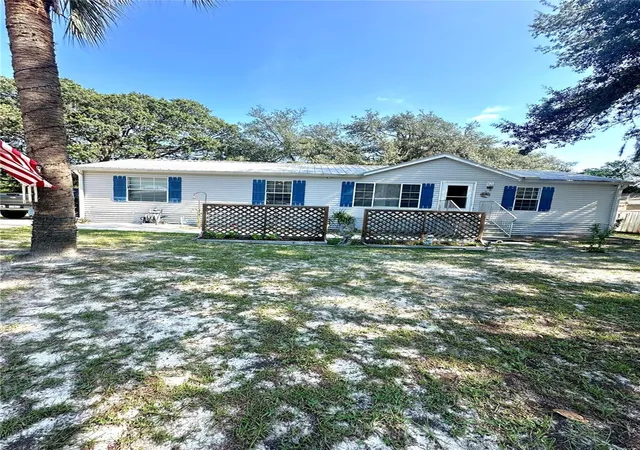 Photo 2 of Manufactured home for sale at 202 Ash St, Interlachen, FL 32148 | MLS# OM730564 | Listing updated on 2026-08-18