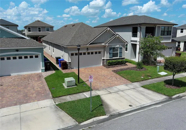 3rd image of 2480 Varenna Loop, Kissimmee, FL 34741 | MLS# S5155777