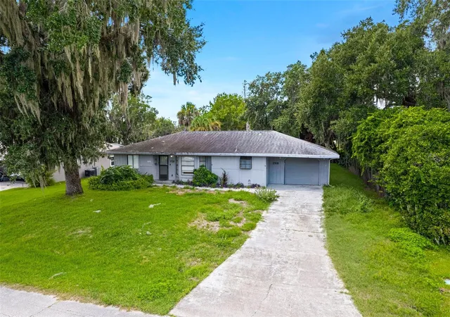 Photo 2 of Single family home for sale at 2518 Needle Palm Dr, Edgewater, FL 32141 | MLS# V4950772 | Listing updated on 2026-08-20