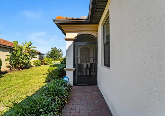 Photo 4 of Sale Pending at 24076 Canterwood Way, Venice, FL 34293 | MLS# N6145393 | Listing updated on 2026-08-24